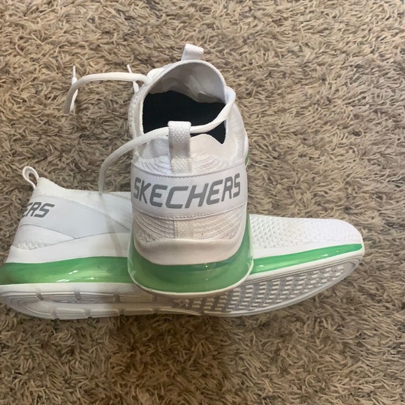 Skechers - Picture 3 of 3
